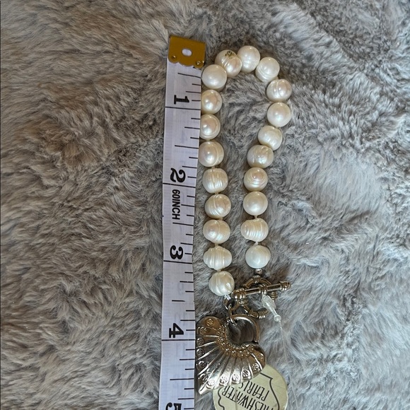 Lustrous Pearl Bracelet with Silver Heart Charm - Picture 6 of 6